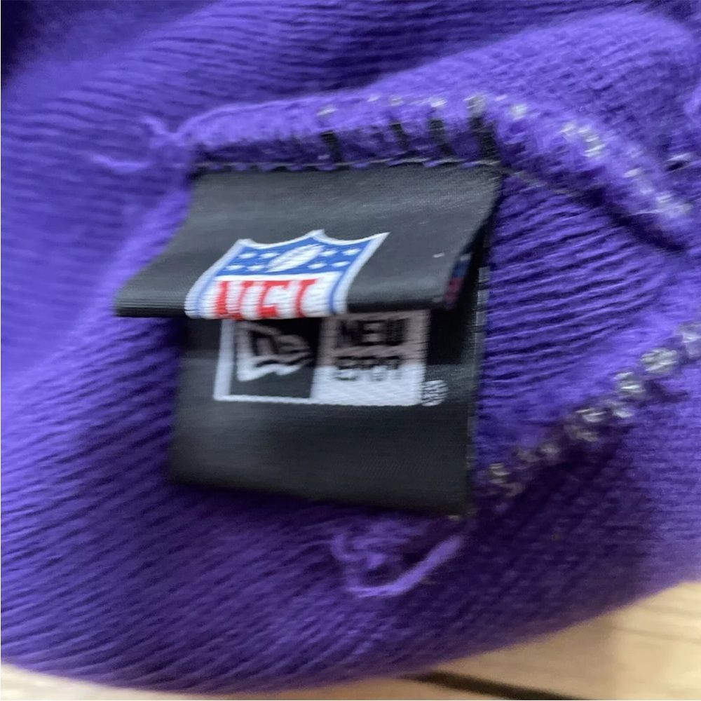 NFL Vikings New Era Beanie Adult Winter Snow Hat Purple Gray Yellow Knit Cap - Picture 5 of 10